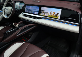 Подержанный автомобиль Geely Monjaro 2023 года (7 фото)