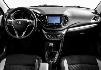 Подержанный автомобиль LADA (ВАЗ) Vesta Sedan 2016 года (7 фото)