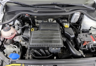 Подержанный автомобиль Volkswagen Polo Sedan 2019 года (9 фото)