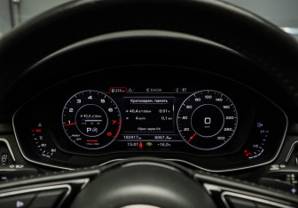 Подержанный автомобиль Audi A5 Liftback 2016 года (17 фото)