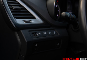Подержанный автомобиль Hyundai Santa Fe 2015 года (15 фото)