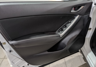 Подержанный автомобиль Mazda CX-5 2014 года (19 фото)