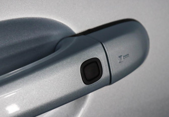 Подержанный автомобиль Jaguar XF Sedan 2012 года (18 фото)