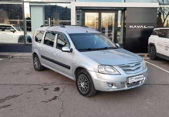 Подержанный автомобиль LADA (ВАЗ) Largus Wagon 2014 года (3 фото)