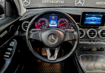 Подержанный автомобиль Mercedes-Benz GLC Coupe 2017 года (21 фото)