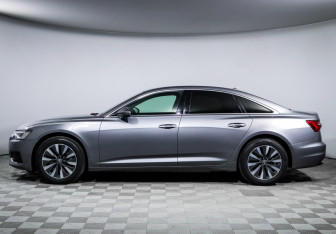 Подержанный автомобиль Audi A6 Sedan 2019 года (8 фото)