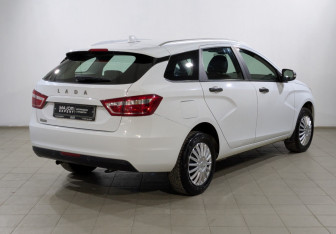 Подержанный автомобиль LADA (ВАЗ) Vesta Wagon 2020 года (13 фото)