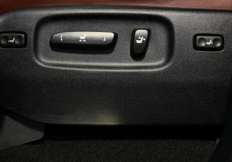 Подержанный автомобиль Lexus LX 2021 года (15 фото)