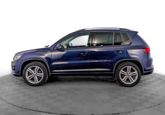 Подержанный автомобиль Volkswagen Tiguan 2016 года (8 фото)