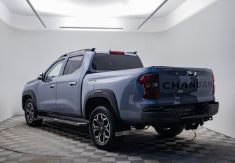Подержанный автомобиль Changan Hunter Plus 2023 года (6 фото)