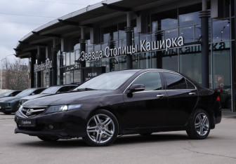 Подержанный автомобиль Honda Accord Sedan 2007 года (17 фото)