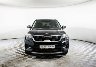 Подержанный автомобиль Kia Seltos 2021 года (2 фото)