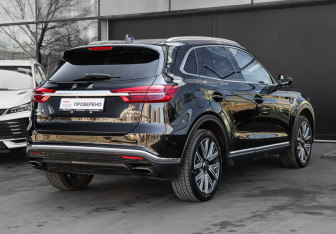 Подержанный автомобиль Hongqi HS5 2024 года (4 фото)