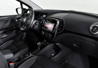 Подержанный автомобиль Renault Kaptur 2021 года (8 фото)