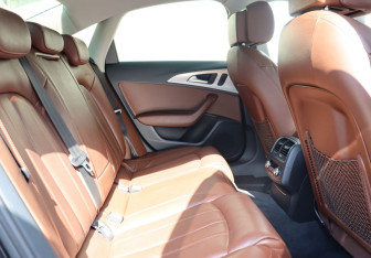 Подержанный автомобиль Audi A6 Sedan 2012 года (22 фото)