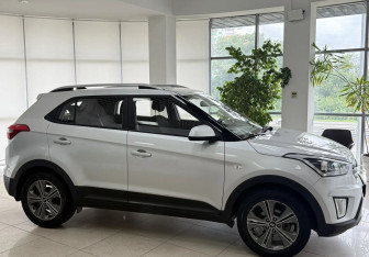Подержанный автомобиль Hyundai Creta 2017 года (4 фото)