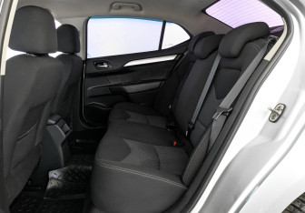 Подержанный автомобиль Citroen C4 Sedan 2020 года (18 фото)