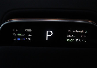 Подержанный автомобиль LiXiang L7 2023 года (15 фото)