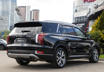 Подержанный автомобиль Hyundai Palisade 2021 года (4 фото)