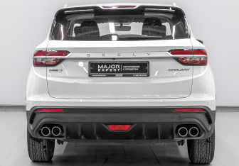 Подержанный автомобиль Geely Coolray 2023 года (6 фото)