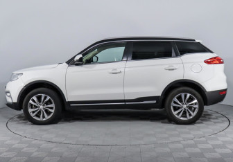 Подержанный автомобиль Geely Atlas 2018 года (3 фото)