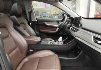 Подержанный автомобиль Chery Tiggo 8 Pro 2021 года (10 фото)