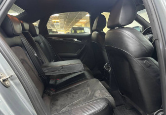 Подержанный автомобиль Audi A4 Sedan 2008 года (11 фото)