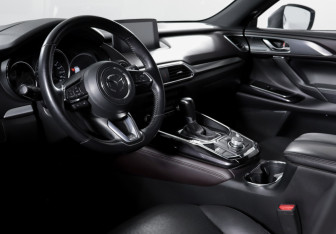 Подержанный автомобиль Mazda CX-9 2019 года (14 фото)