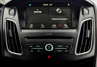 Подержанный автомобиль Ford Focus Hatchback 2018 года (15 фото)