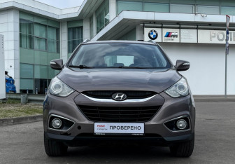 Подержанный автомобиль Hyundai ix35 2011 года (2 фото)