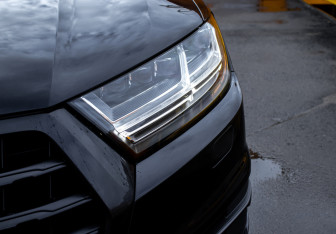 Подержанный автомобиль Audi Q7 2016 года (12 фото)