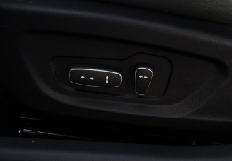 Подержанный автомобиль Changan Lamore 2024 года (17 фото)