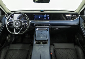 Подержанный автомобиль Voyah Free 2023 года (14 фото)