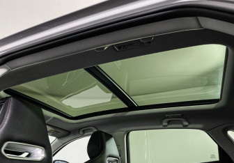 Подержанный автомобиль Changan UNI-K 2023 года (18 фото)