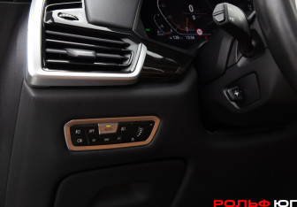 Подержанный автомобиль BMW X5 2019 года (16 фото)