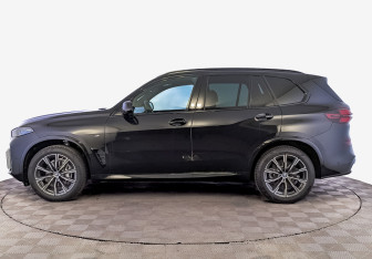 Новый BMW X5 2025 (3 фото)