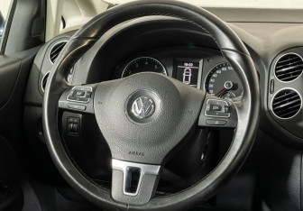 Подержанный автомобиль Volkswagen Golf Plus 2013 года (14 фото)