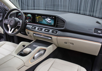Подержанный автомобиль Mercedes-Benz GLE 2021 года (11 фото)