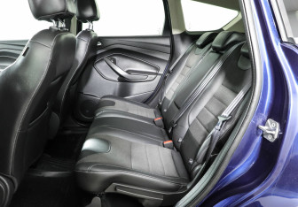 Подержанный автомобиль Ford Kuga 2013 года (10 фото)