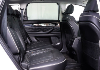 Подержанный автомобиль Exeed VX 2022 года (11 фото)