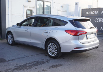 Подержанный автомобиль Ford Focus Wagon 2020 года (7 фото)