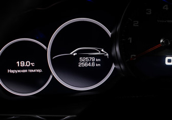 Подержанный автомобиль Porsche Cayenne 2021 года (11 фото)