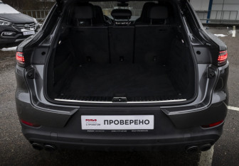 Подержанный автомобиль Porsche Cayenne 2020 года (29 фото)