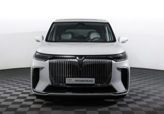 Подержанный автомобиль Voyah Dream 2024 года (2 фото)