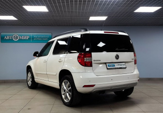 Подержанный автомобиль Skoda Yeti 2013 года (7 фото)