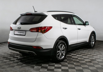 Подержанный автомобиль Hyundai Santa Fe 2013 года (5 фото)