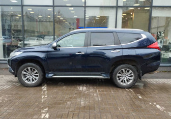 Подержанный автомобиль Mitsubishi Pajero Sport 2018 года (5 фото)
