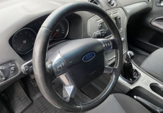 Подержанный автомобиль Ford Mondeo Sedan 2008 года (10 фото)