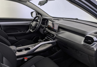 Подержанный автомобиль Geely Coolray 2023 года (13 фото)