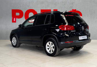 Подержанный автомобиль Volkswagen Tiguan 2012 года (7 фото)